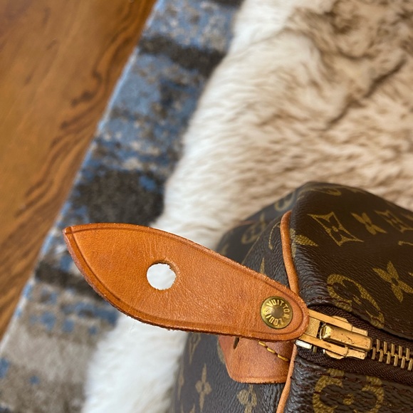 Authentic Louis Vuitton Speedy 35 Satchel Handbag - Picture 6 of 13